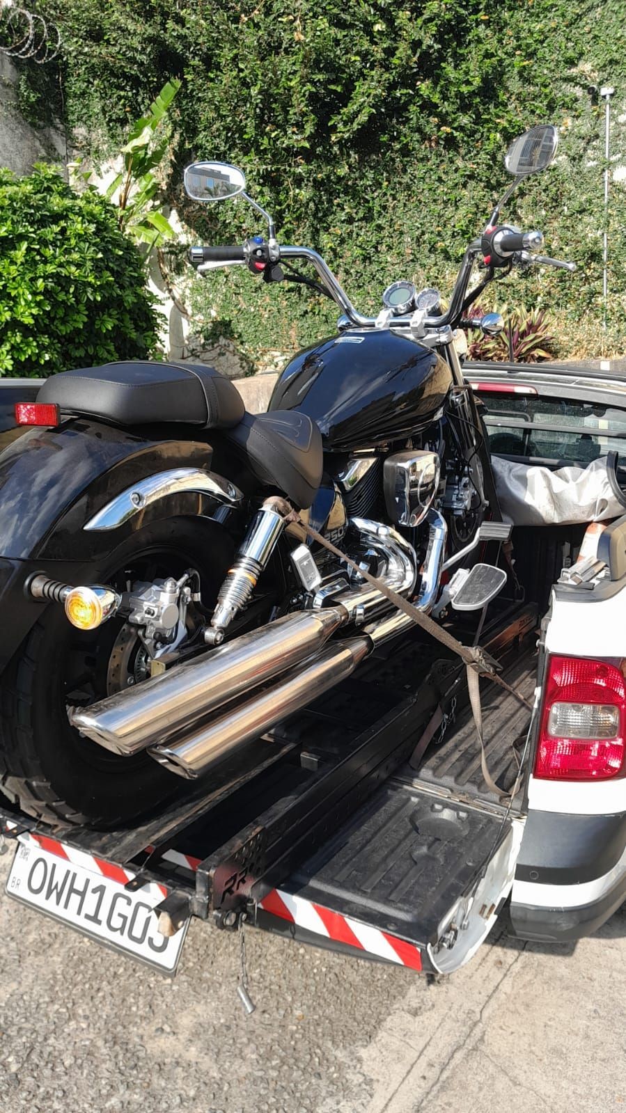 SEU PNEU FUROU? NOS REMOVEMOS A SUA MOTO ATE A BORRACHARIA MAIS PROXIMA